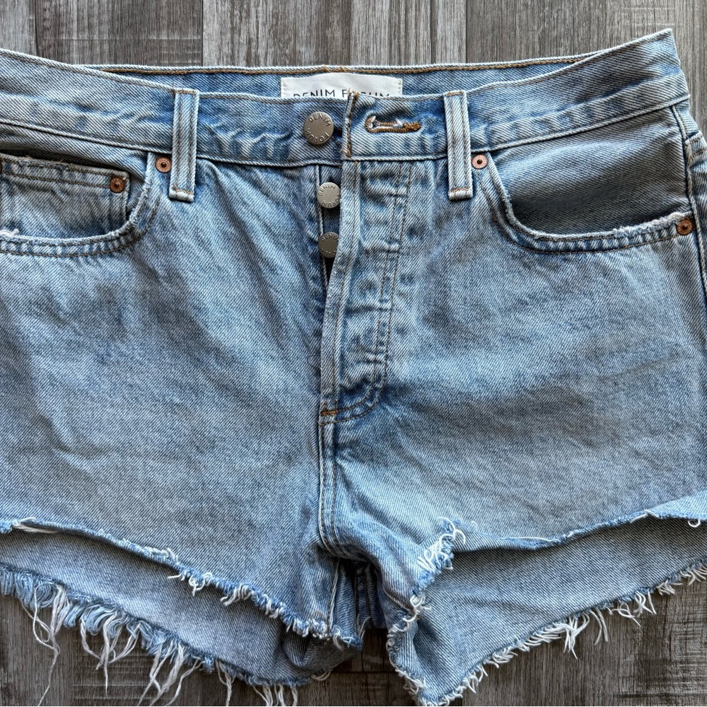 Denim Forum Light Blue Jean Shorts - Size 27